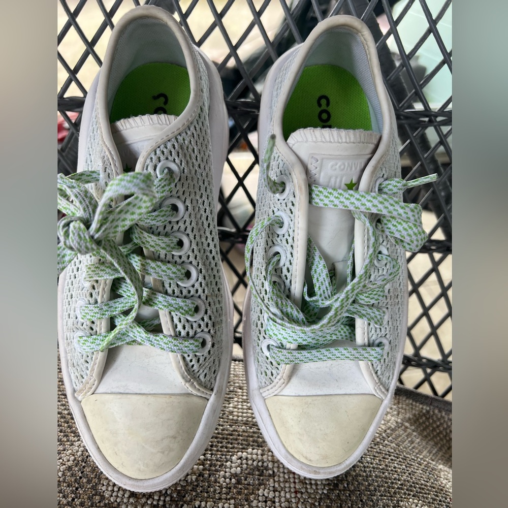 Converse size 5 women low top